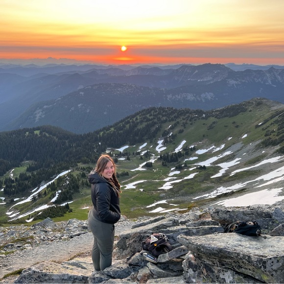 Meet your Posher, Ashley - Picture 1 of 1